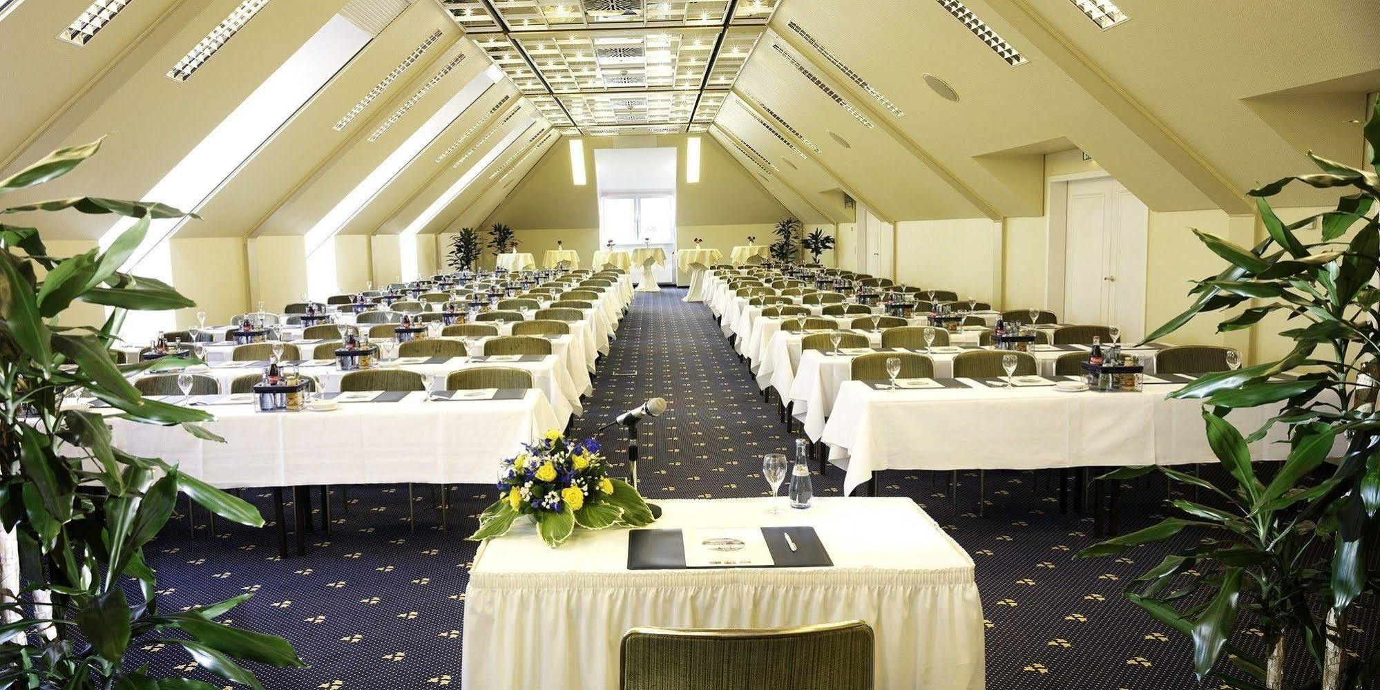 拜耶里斯彻酒店 林道 外观 照片 The conference centre